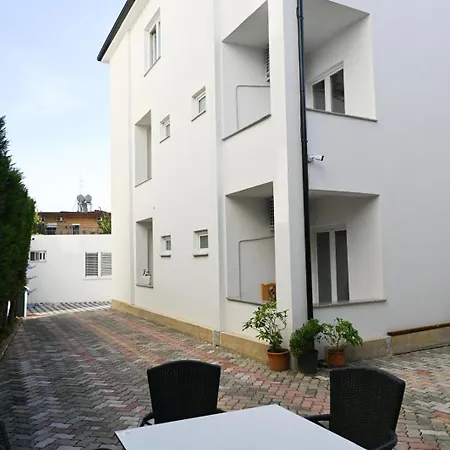 Noa Гостевой дом Дуррес